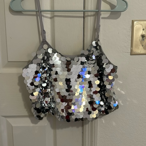Sequin shirt size S. It doesn't stretch. - Picture 1 of 3